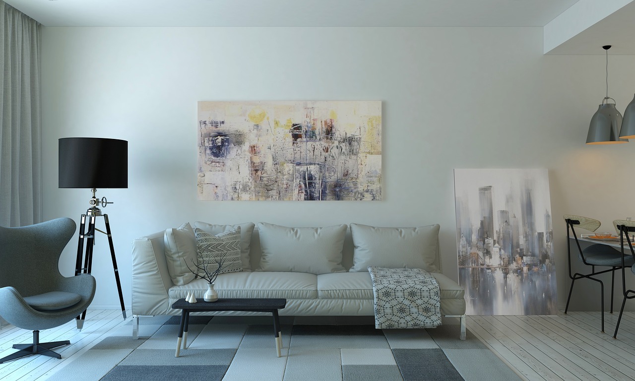 Moderne woonkamer met donkerblauwe wanden en warme houten meubels